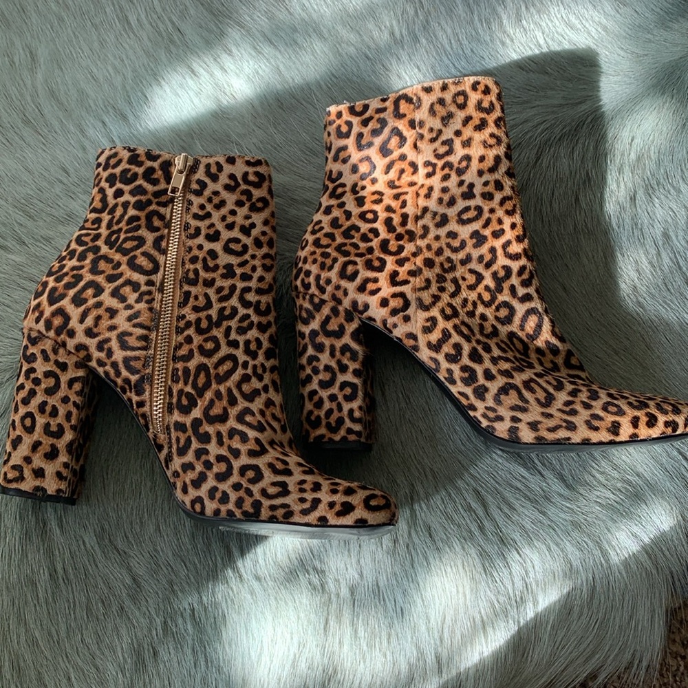 🌿Steve Madden “Pixie” leather Booties- NWOT!